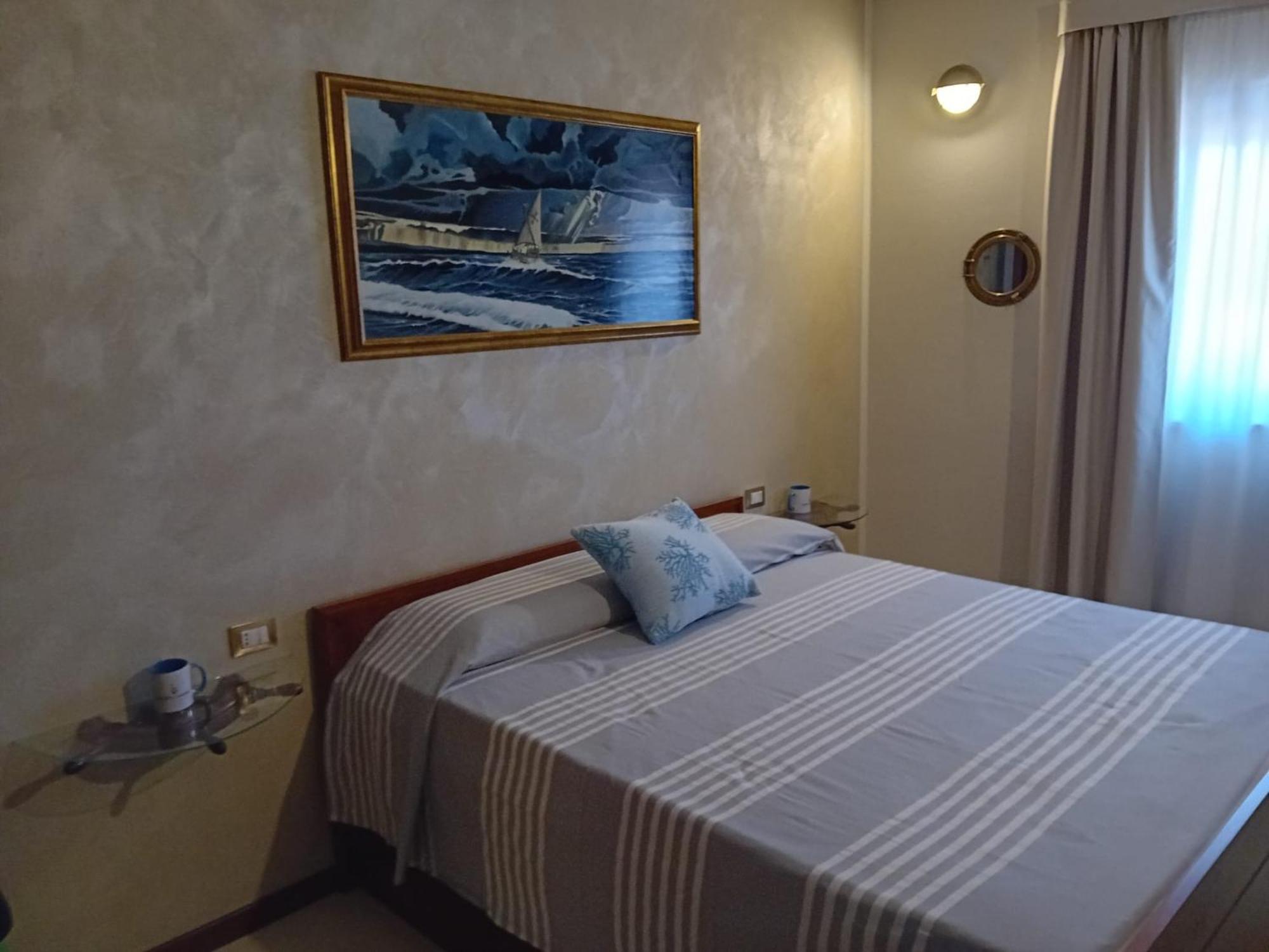 Le Tre Caravelle Hotel Sant'Antioco Exterior photo